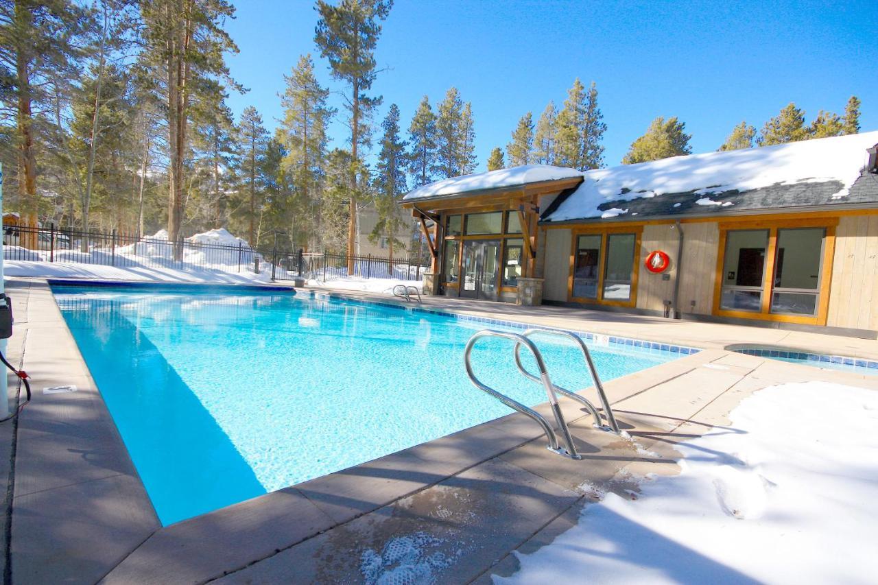 Pinecreek #E - 3 Bedroom - Pool And Hot Tub Access - Close To Town - Shuttle To Slopes Breckenridge Esterno foto
