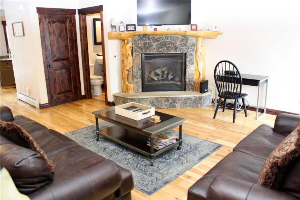 Pinecreek #E - 3 Bedroom - Pool And Hot Tub Access - Close To Town - Shuttle To Slopes Breckenridge Esterno foto
